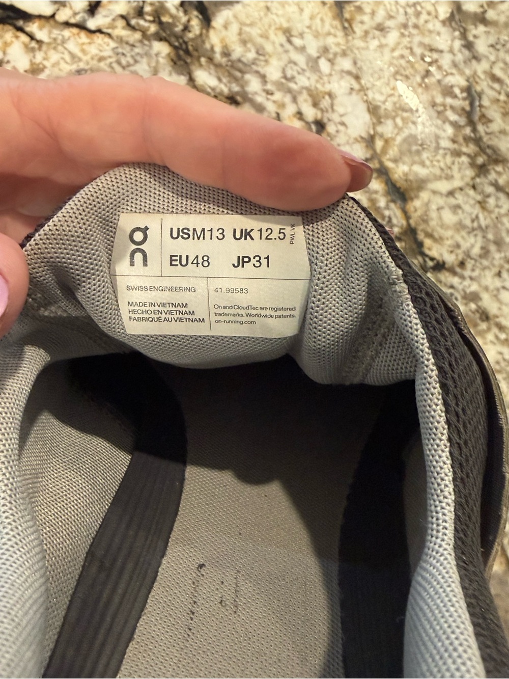 On Running Men’s Cloudswift in Rock/Slate. Size13 in Excellent Condition - Picture 7 of 8